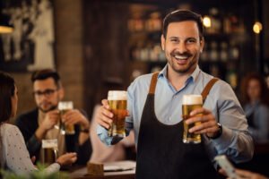 O poder no mercado: entre mestres-cervejeiros e marketólogos